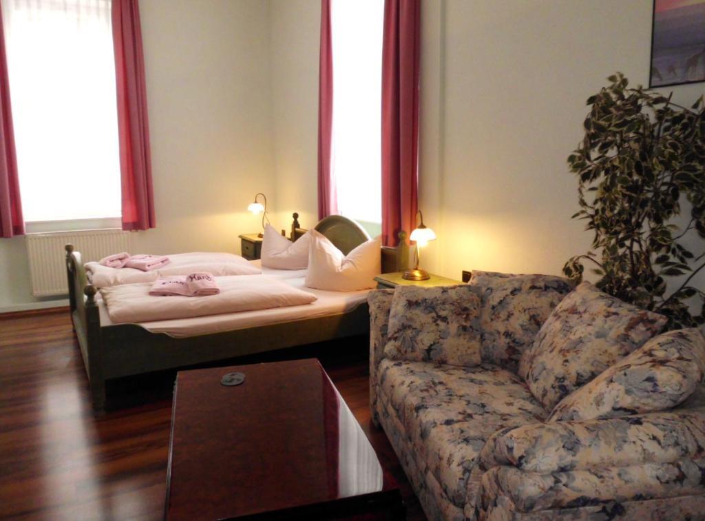 Thuringer Hof Hildburghausen Hotel Kamer foto